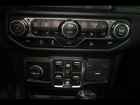 Used 2020 Jeep Wrangler Unlimited Sport S AWD/4WD image 19