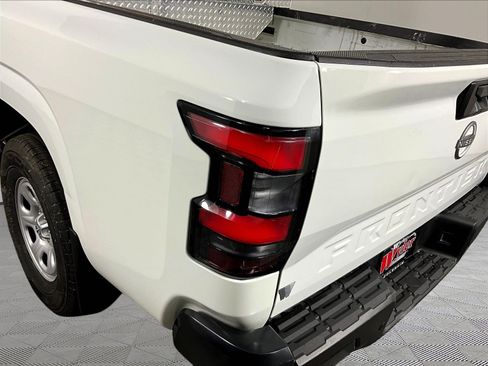 Certified 2025 Nissan Frontier S RWD image 23
