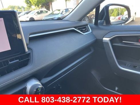 Used 2024 Toyota RAV4 XLE FWD image 27