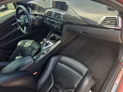 Used 2017 BMW M3 RWD image 9