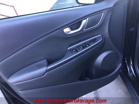 Used 2021 Hyundai Kona Ultimate AWD/4WD image 9