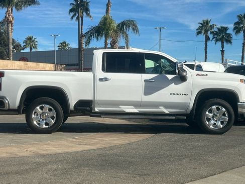 Certified 2022 Chevrolet Silverado 2500 LTZ image 3