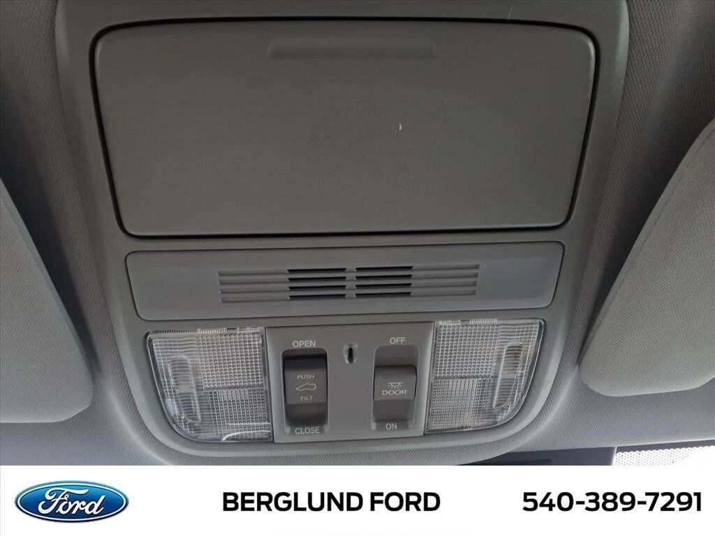 Used 2019 Honda CR-V EX image 32