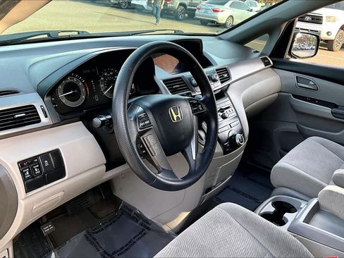 Used 2013 Honda Odyssey EX image 18