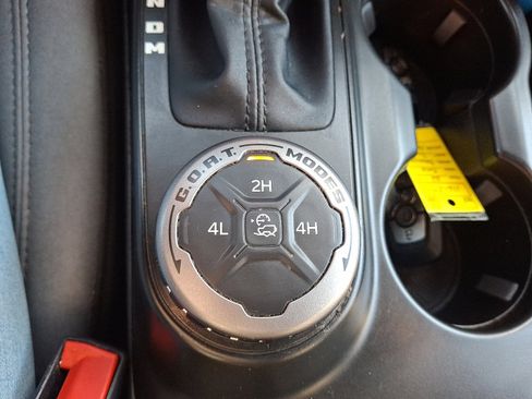 Used 2022 Ford Bronco Black Diamond image 26