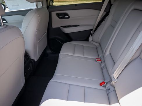 New 2025 Nissan Rogue SL w/ Tech Package image 23