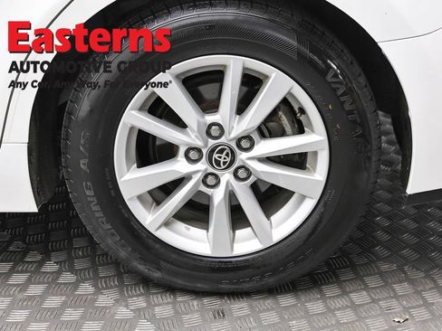 Used 2025 Toyota Camry LE FWD image 8