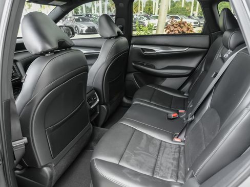 Certified 2024 INFINITI QX50 Sport FWD image 18