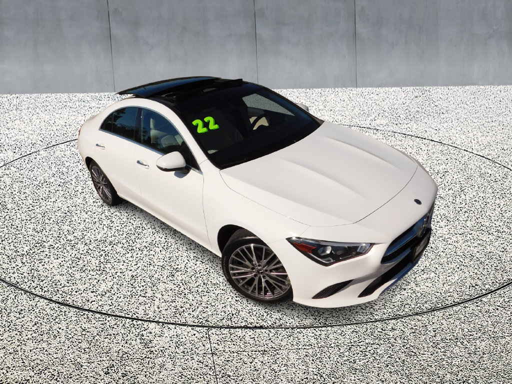 Used 2022 Mercedes-Benz CLA 250 4MATIC image 2