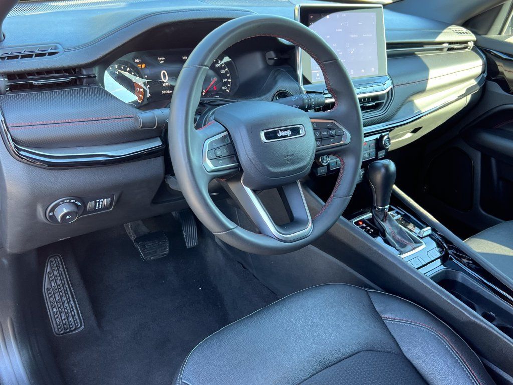 Used 2024 Jeep Compass Trailhawk AWD/4WD image 21