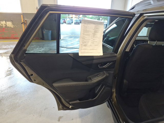 Used 2022 Subaru Outback Premium AWD/4WD image 16