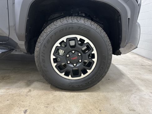 Used 2024 Toyota Tacoma TRD Off-Road AWD/4WD image 13