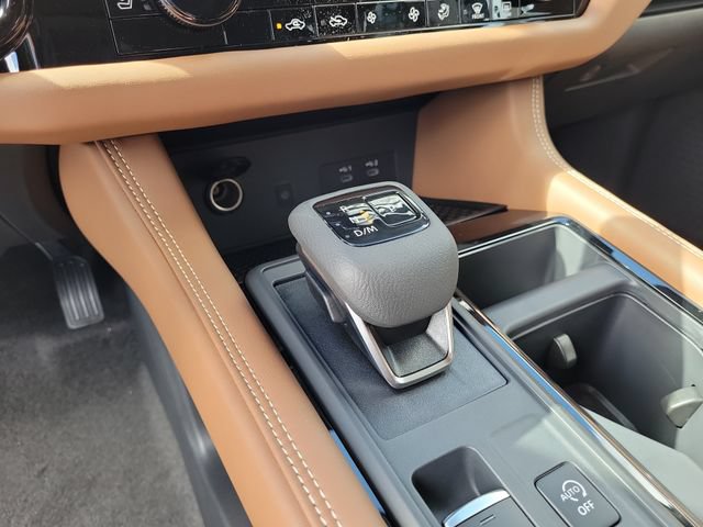 New 2026 Nissan Pathfinder Platinum AWD/4WD image 33