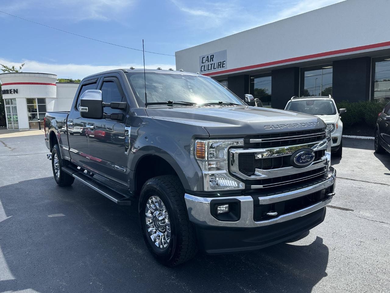 Used 2022 Ford F350 XLT w/ XLT Premium Package AWD/4WD image 1