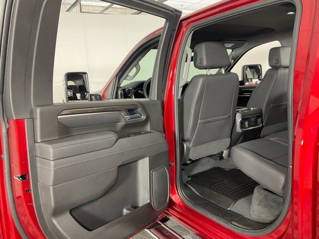 Used 2026 Chevrolet Silverado 2500 LTZ w/ LTZ Plus Package AWD/4WD image 33