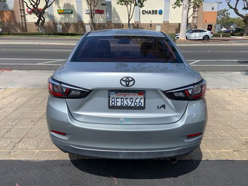 Used 2018 Toyota Yaris iA FWD image 5