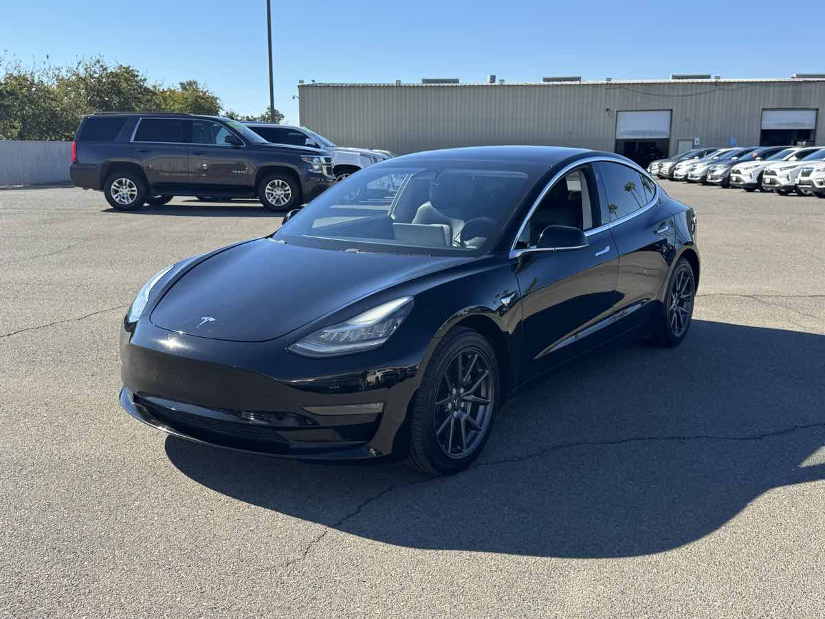 Used 2018 Tesla Model 3 Long Range RWD image 5