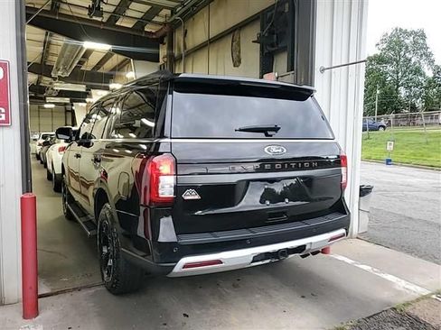 Used 2024 Ford Expedition Timberline AWD/4WD image 9