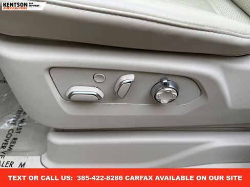 Used 2024 Cadillac Escalade Sport Platinum image 37