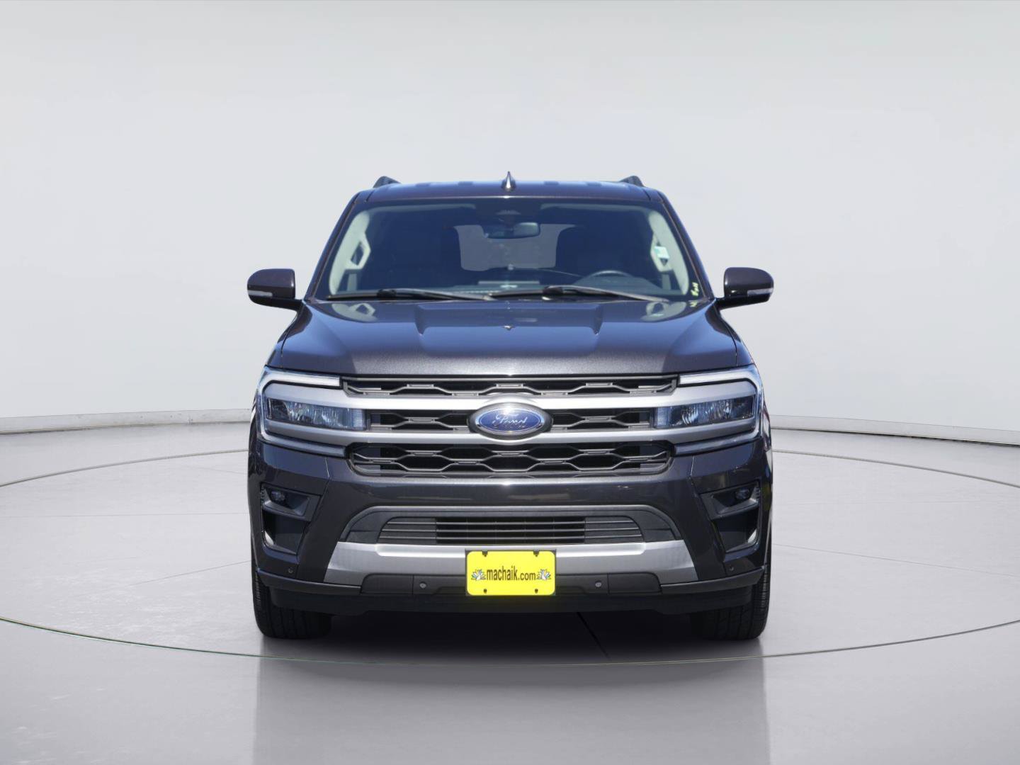 Used 2022 Ford Expedition XLT RWD image 3