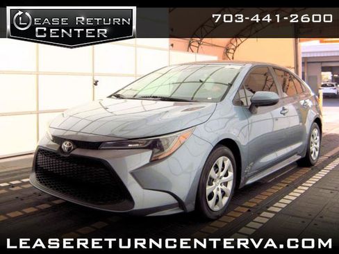 Used 2021 Toyota Corolla LE image 1
