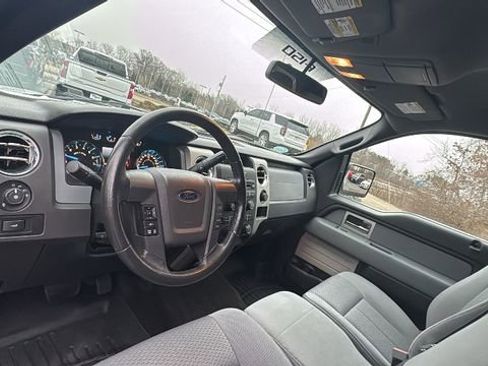 Used 2011 Ford F150 XLT w/ XLT Chrome Pkg image 9