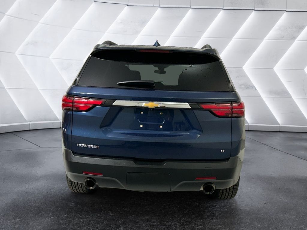 Used 2023 Chevrolet Traverse LT FWD image 5