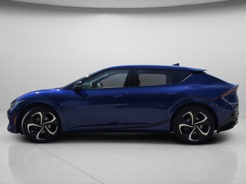 Used 2022 Kia EV6 GT-Line w/ GT-Line Suede Seat Package AWD/4WD image 17