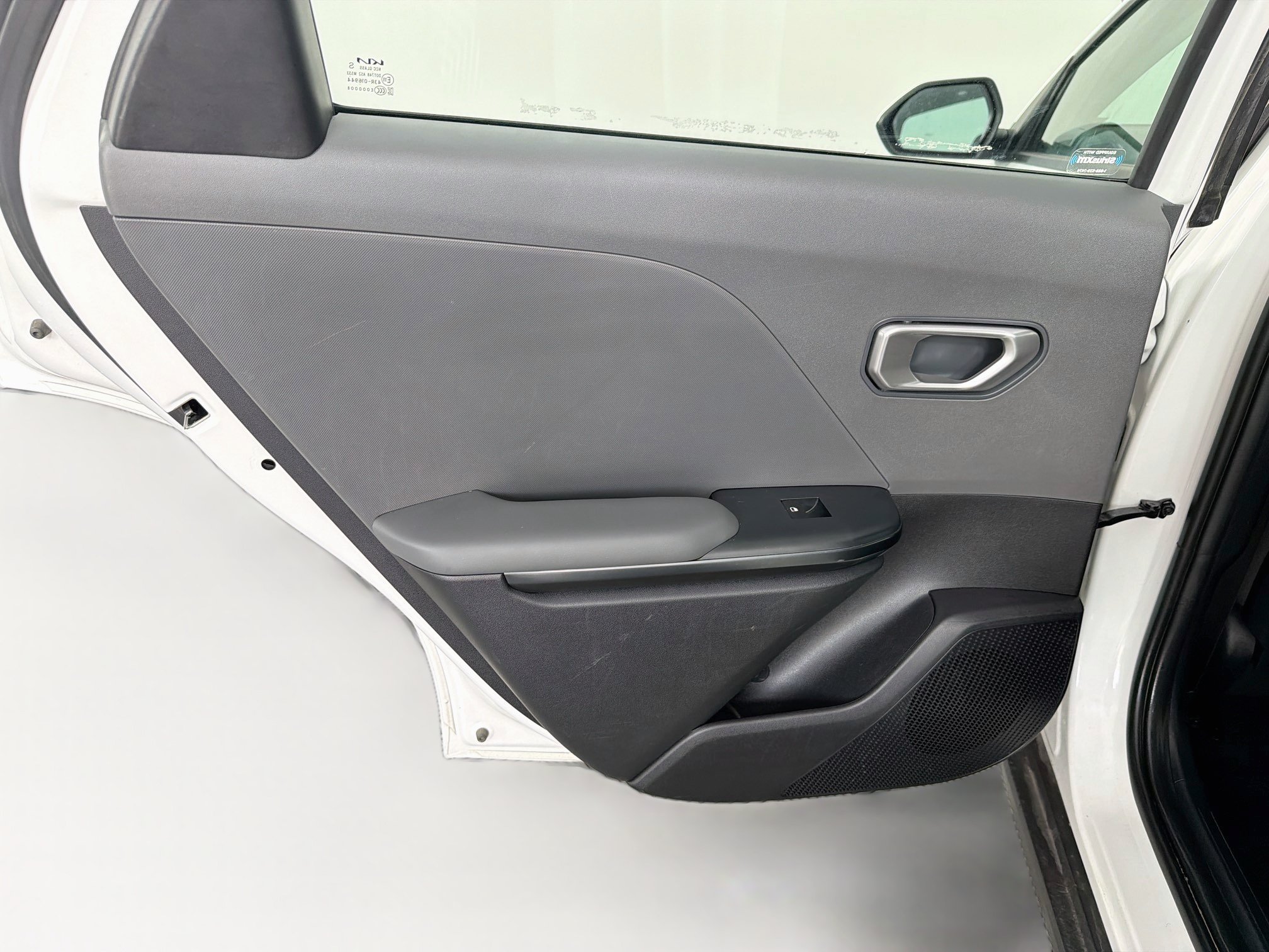 Used 2025 Kia K4 FWD image 26