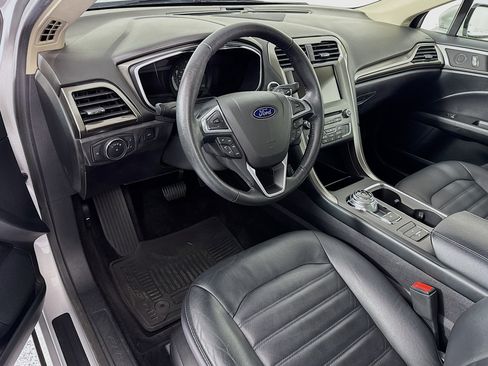Used 2017 Ford Fusion Energi SE FWD image 9