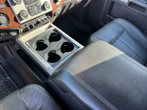 Used 2016 Ford F250 Lariat w/ Lariat Interior Package AWD/4WD image 38