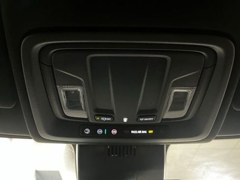 Used 2025 GMC Sierra 1500 AT4 image 28