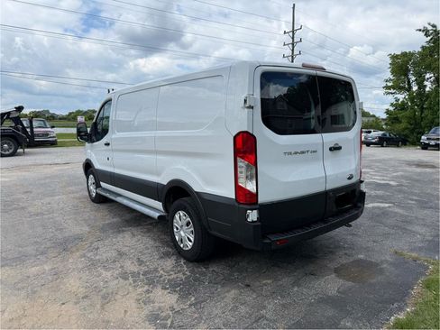 Used 2019 Ford Transit 250 130 Low Roof w/ Exterior Upgrade Package RWD image 3