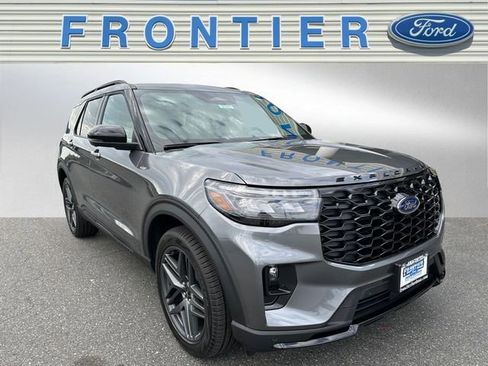 New 2025 Ford Explorer ST-Line w/ Premium Package image 27