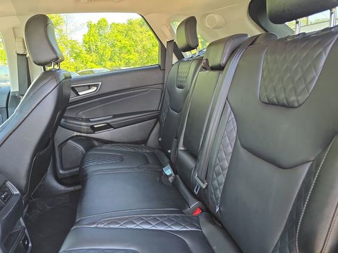 Used 2024 Ford Edge Titanium AWD/4WD image 25
