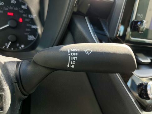 Used 2025 Toyota Corolla LE FWD image 29