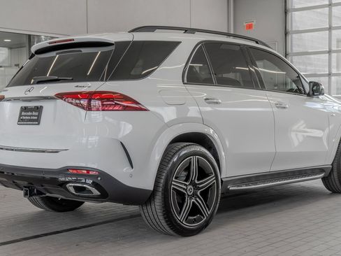Used 2025 Mercedes-Benz GLE 450e 4MATIC image 29