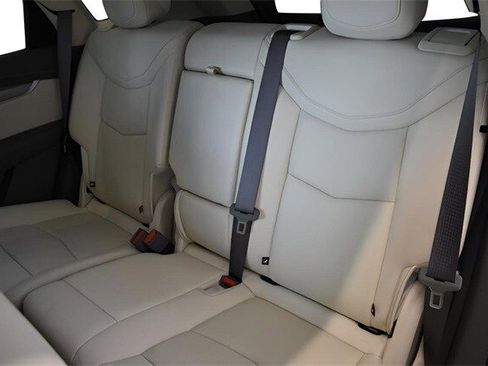 Used 2021 Cadillac XT5 Premium Luxury image 7