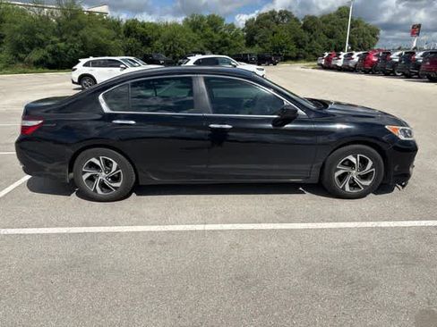 Certified 2017 Honda Accord LX image 6