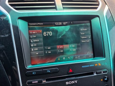 Used 2016 Ford Explorer Sport w/ Equipment Group 401A AWD/4WD image 44