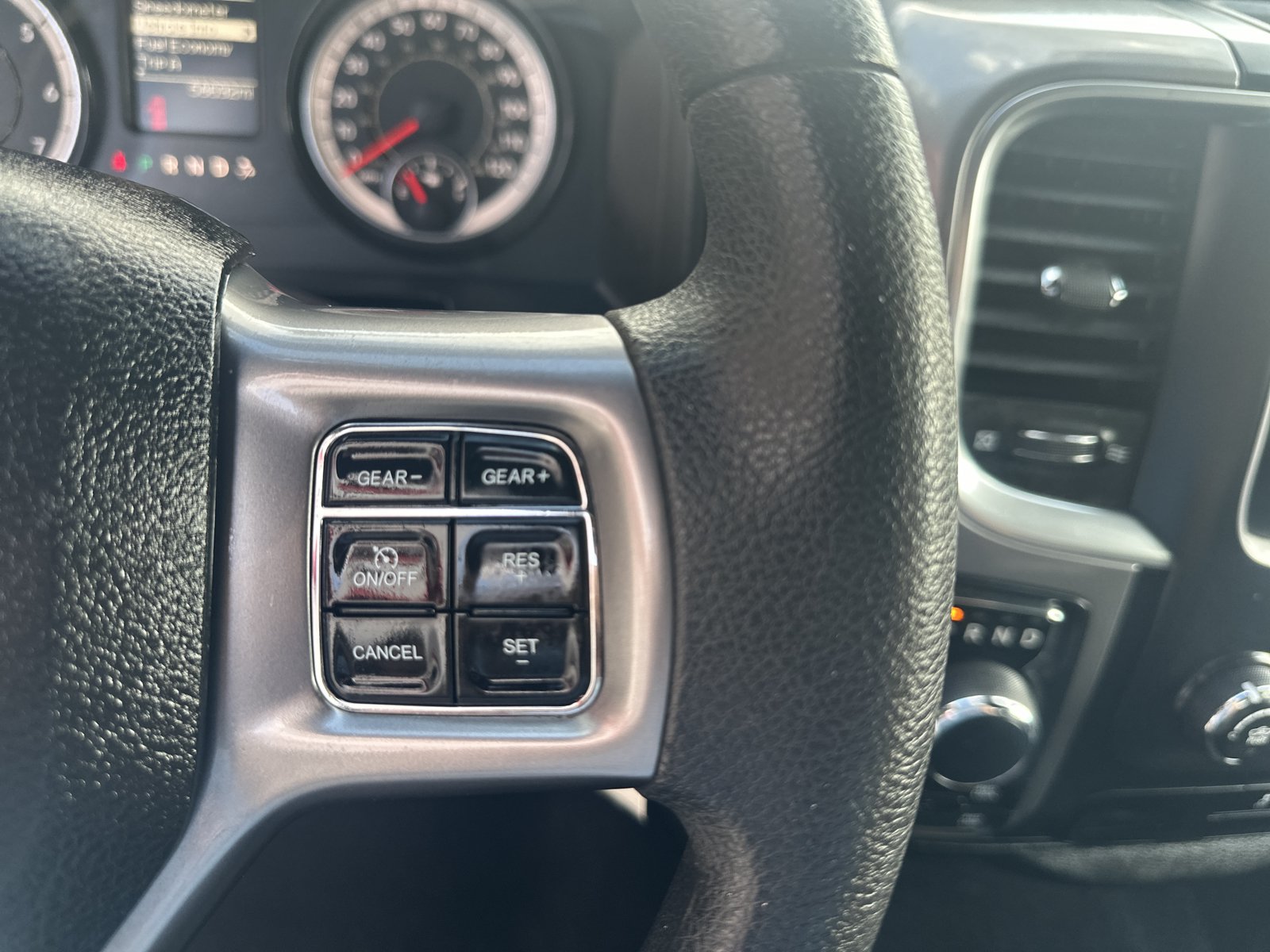 Used 2024 RAM 1500 Warlock AWD/4WD image 4