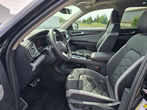 New 2026 Volkswagen Atlas Peak Edition AWD/4WD image 18