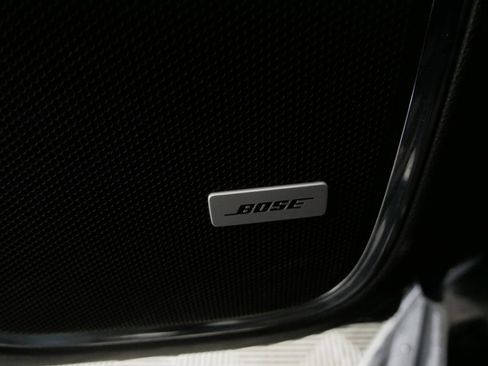 Used 2017 GMC Yukon SLT w/ Premium Edition image 15