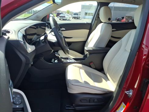 Used 2026 Buick Encore GX Avenir w/ Avenir Technology Package AWD/4WD image 8