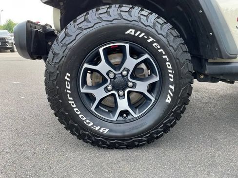 Used 2022 Jeep Wrangler Rubicon w/ LED Lighting Group AWD/4WD image 32