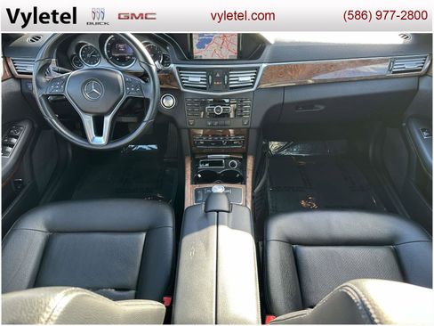 Used 2013 Mercedes-Benz E 350 4MATIC Sedan image 13