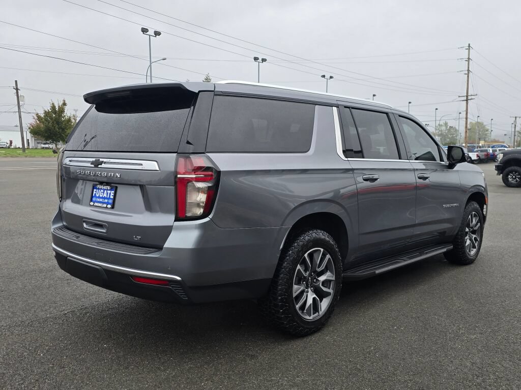 Used 2021 Chevrolet Suburban LT w/ LT Signature Package AWD/4WD image 6