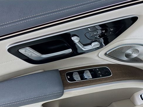 Used 2023 Mercedes-Benz EQS 450+ Sedan image 19