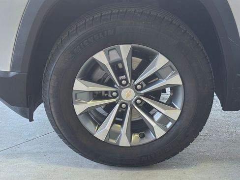 Used 2025 Chevrolet Equinox LT image 31