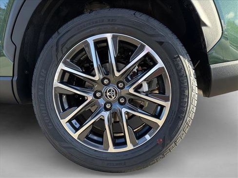 New 2026 Toyota Corolla Cross XLE image 9